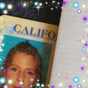 Meet your Posher, Laurie